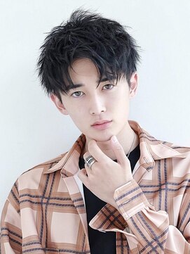 リップス 池袋(LIPPS) 前下がりコンマアップバング2ブロック刈り上げ