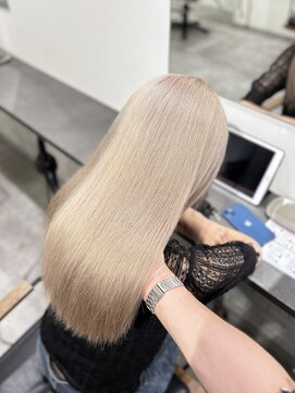 カラ ヘアーサロン(Kala Hair Salon) ホワイトベージュ/ミルクティーベージュ/レイヤー