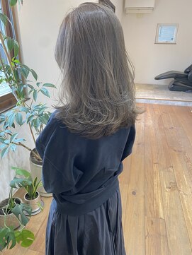 ディア(dear) セミロング×透明感カラー