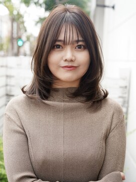 ビュートリアム 福岡(BEAUTRIUM) "大人可愛い"ふんわりミディアムレイヤーカット　福岡/天神/警固