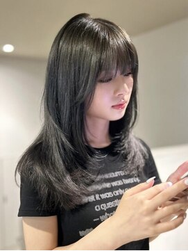 アイシー 表参道(ICY) ミディアムレイヤー×暗めオリーブグレージュ