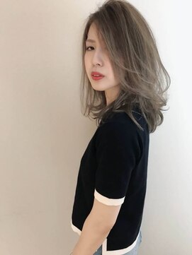 ヘアーサロンコモレビ(hair salon komorebi) 【komorebi】カラーで魅せる大人ハイライト