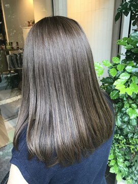 チュラトリート(CHURA TREAT) アッシュグレー