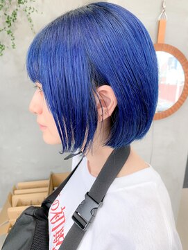 テトヘアー(teto hair) ブルー、デザインカラー、スリークボブ、スカイブルー
