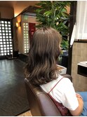 グレージュ