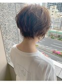 大人可愛い20代30代40代小顔ワンサイドショートボブ丸み前下がり