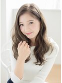ストカール＆ヌーディーベージュで大人女性に！