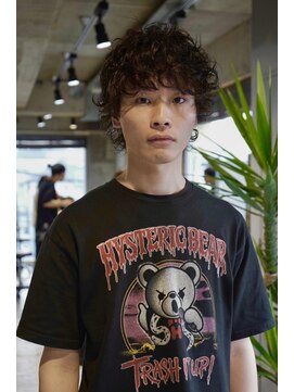 キュー(Cue_) 無造作マッシュウルフ×ソフトツイストスパイラルパーマ