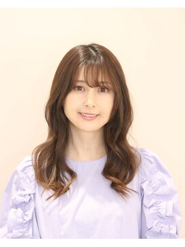 アンベリールフルー(EMBELLIR fleur) 大人のカールスタイル