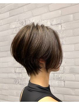 アース 上本町店(HAIR&MAKE EARTH) 20代30代40代小顔ハンサムショートアッシュブルーブラック