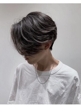 フェメ 立川(PHEME) 男女問わず大人気！ハイライトカラー！