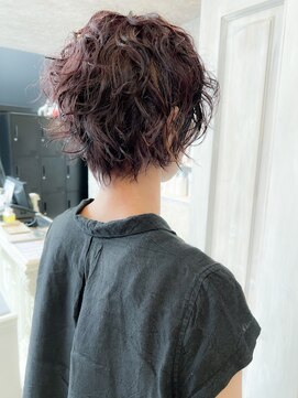 キャアリー(Caary) 福山市美容師求人スタッフ募集中Caaryパーマ大人ショートヘア