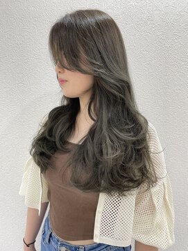 シエル フクオカ(CIEL FUKUOKA) オリーブグレージュ/透明感カラー/ロングレイヤーカット