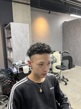 ダズルヘアーエイチ(DAZZLE hair H) 極道パーマ