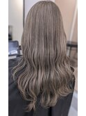 ミルク多め 波巻きロング ミルクティーグレージュ ダブルカラー