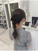 編みおろしポニーアレンジ