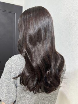 ビビバイベル(BiVi by BHEL) 桑名ロングレイヤーカットハッシュカット透明感カラー重めロング