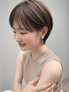 トワ 仙台店(toi) 【レイヤー】オリーブベージュ・ショートボブ・イルミナカラー