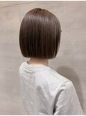 ぱつっとボブ