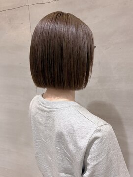グラム バイ レイエレガンス(glam by REIELEGANCE) ぱつっとボブ