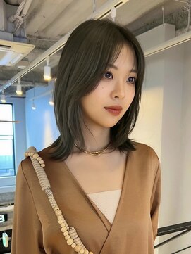 ヌープヘアーアイス(NUUP.hair ici) 大人可愛いレイヤーカット/オリーブベージュ/透明感/春カラー