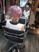 ミミック (mimic) パステル＆ネオンカラー、ショートスタイル