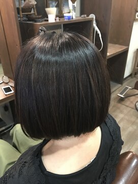 ケアルタイム(Curel time) 艶を感じやすいシンプルボブ