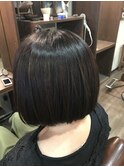 艶を感じやすいシンプルボブ