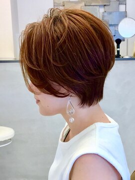 ミッテル(mittell) ショートヘア毛先パーマことりベージュ黒髪ウォーターフォール