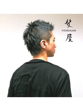 髪屋オトコガミ(OTOKOGAMI) ウルフショート× OTOKOGAMI
