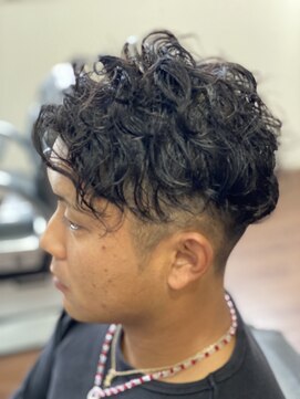 サンパ ヘア(Sanpa hair) ７：３マッシュパーマスタイル