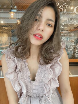 ルービック 和歌山(Rubik's) 大人かわいいフェザーバング_透明感グレージュ