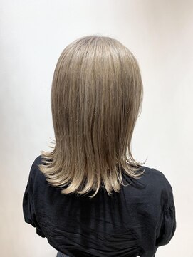 リア(Li'a by neolive) ホワイトベージュ