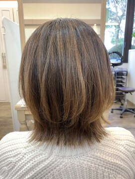 アルターリール(aL ter Rire) レイヤーボブ/外ハネ/福原遼華