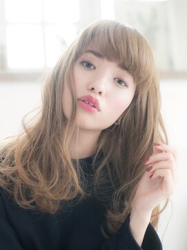 クロエ バイ ラヴィズム 亀田店(CLOE by LUVISM) ミルクティーベージュ×重ためロブ