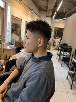 アイズ 海老名(AIZU)&nbsp;スキンフェード　フェードカット　メンズカット　アップバング