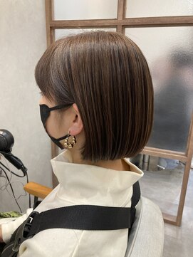 ロミバイリー(Romi by Lyee) アンブレラカラー＋みじかボブ