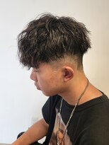 ニアウ 伊勢崎連取店(Niau)&nbsp;スペインカール刈り上げフェードツイストスパイラルパーマ