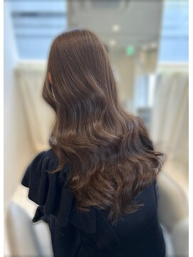 ミラ(MIRA) ミルクベージュ/ブリーチなしダブルカラー/レイヤーカット