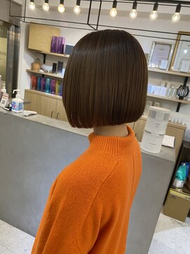 ジエクト ヴィシア(The Ect VIXIA) 地毛風ストレート　縮毛矯正　大人ボブ　チョコレートブラウン