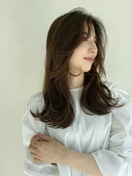 ザック ヴィ(ZACC  vie) レイヤーカット　くびれヘア　グレージュ　大人かわいい