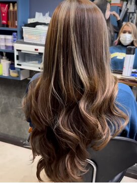 ライサンヘアネパール(Raisan Hair Nepal) ロングハイライトベージュ