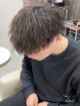 最旬トレンド×似合わせ！人気のメンズパーマ・ハイクオリティなブリーチデザイン提案[心斎橋なんば難波]