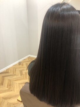 ヨウ(yeau) ストレートヘアー