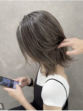 レディアル 大宮(REDEAL ope.) 【ハイライト】ベージュハイライトバレイヤージュ