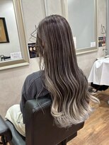 ヘアプレイスソル (HAIR PLACE SoL)&nbsp;デザインカラー/裾カラー/グレーベージュ×ホワイトカラー