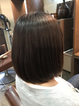 ケアルタイム(Curel time) 縮毛矯正でも内巻きミディボブ