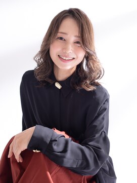 ヘアアンドエステ ヒロイン 西麻布本店(Hair&Esthe HIROIN) 『HIROIN西麻布本店』ひし形フォルムで綺麗に見せるミセスヘア