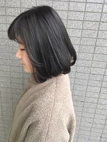 アンフルール(Un Fleur)&nbsp;顔まわりのレイヤーがアクセントなスモーキーBOB♪