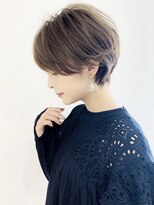 耳掛けショート/大人可愛い/ショートボブ/ハンサムショート/江角